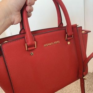 Michael Kors Crossbody Bag